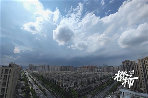 有名的武汉江汉路步行街旅游景点真实照片风景图片_配图网