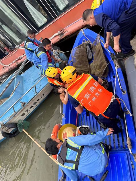 水上环卫工三次救起落水人员，水务部门呼吁市民珍爱生命预防溺水