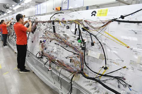 工控自动化应用方案：嵌入式计算机助力智能制造弯道超车