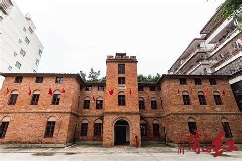 打响上海文化品牌｜首届红藏博览会开幕，这里蕴藏着近七十年来上海市民的红色往事_文体社会_新民网