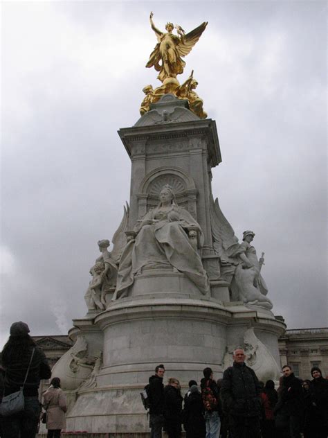 维多利亚女王纪念碑,白金汉宫,密特里达提六世,垂直画幅,无人,女王,英格兰,西敏斯特城,前面,国际著名景点摄影素材,汇图网www.huitu.com