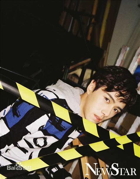 钟逸伦dylan图片 钟逸伦dylan图片