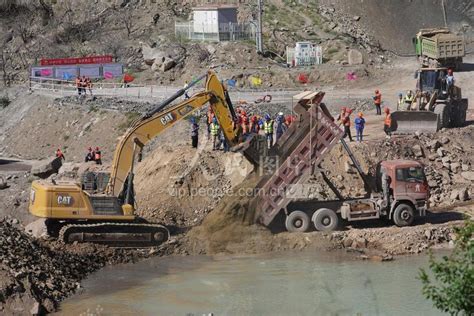 新疆哈密抽水蓄能电站下水库成功截流-人民图片网
