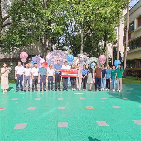 省东汉文化研究会向省直机关第一幼儿园捐赠2万元 - 图片新闻 - 湖北省社会组织总会