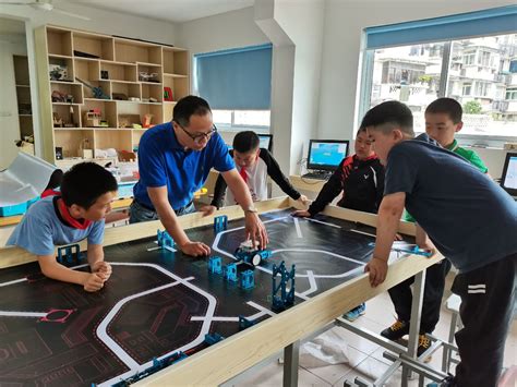 舟山小学被评为STEM教育示范校