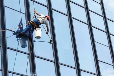 伟匠高空玻璃幕墙清洗机器人风压吸附式机器人高空建筑幕墙清洗设备 - 百度AI市场
