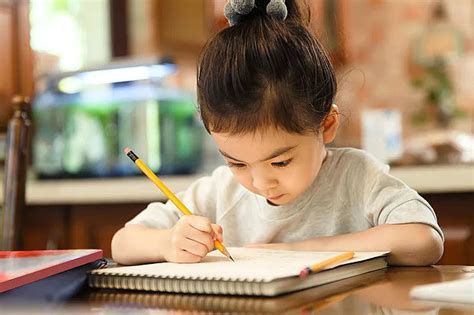 “如何让孩子心甘情愿写作业？”：这位妈妈的做法火了|写作业|作业|父母_新浪育儿_新浪网