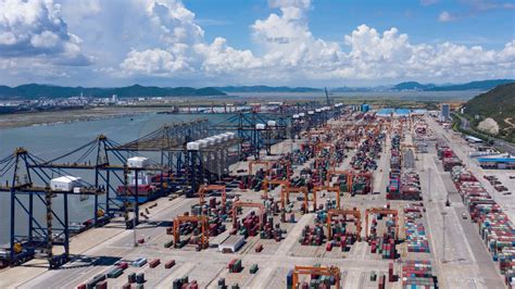 珠海港口岸高栏港区集装箱码头二期新建泊位顺利通过开放验收
