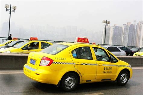 很市井、很江湖的重庆出租车出圈了_风闻