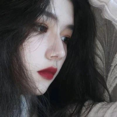 非主流最火的头像女孩子