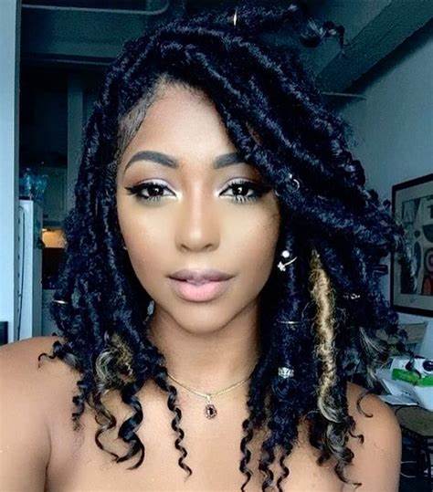 35 Short Faux Locs and Protective Goddess Locs Styles