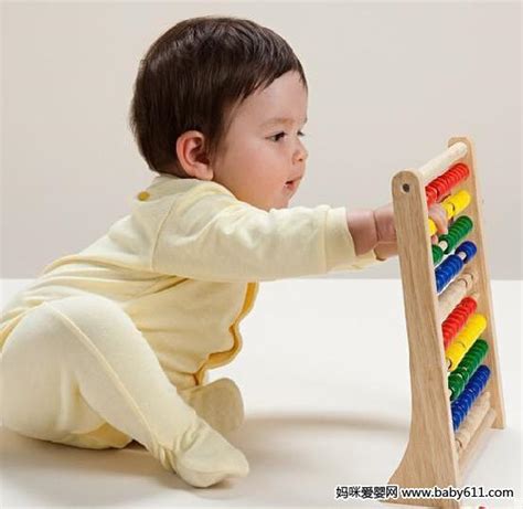 手部游戏可以开发小宝宝的智力 - 早教游戏