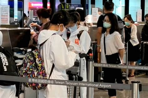 台湾本土疫情升温，台北市、新北市同步宣布：高中以下停课至5月28日_凤凰网