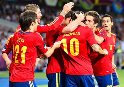 2012欧洲杯：俄罗斯4比1大胜捷克 _ 比赛瞬间 _ 比赛瞬间 _海口网