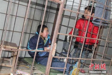 四川泸县太伏中学老师讲述学生坠楼事件 警方：将尽快启动尸检 - 封面新闻