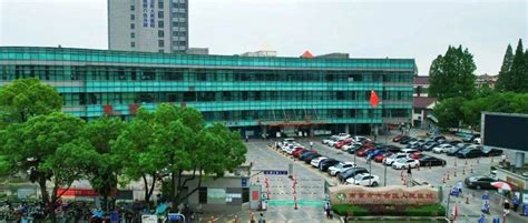 招聘！六合区人民医院2022年下半年公开招聘工作人员公告_岗位_资格_南京市