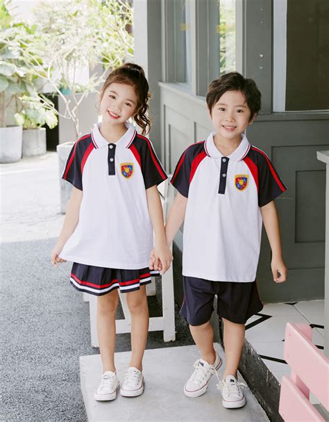 夏季中小学生校服（白黑）-幼儿园服装定做|中小学生床上用品|书包|校服定制-深圳恒丰胜服装