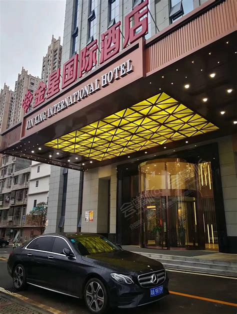 2020年长沙LED显示屏价格 高原红酒店显示屏-长沙显示屏公司-湖南荣光广告制作公司