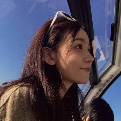 甜美女生头像侧脸图文并茂