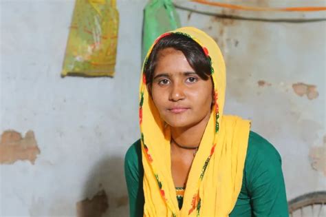 疫情下，400万印度少女被迫接受童婚 | 地球日报
