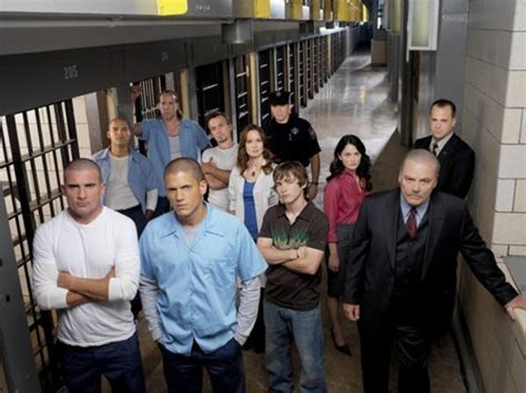 《越狱》第五季预告 兄弟狱中再聚首位置倒转_3DM单机