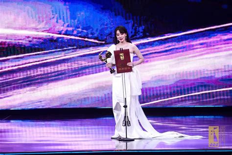 第32届中国电影金鸡奖闭幕式颁奖礼视觉设计|space|stage design|时间造影_Original作品-站酷ZCOOL