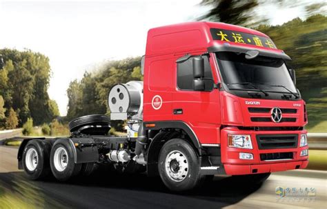 【图】大运 新N8E重卡 430马力 6X4 LNG牵引车(奔驰桥)(CGC4253N53CA)_车型图片_卡车网