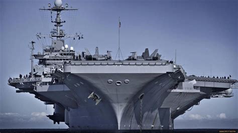 美国“乔治-华盛顿号”航母停靠釜山港（组图）--军事--人民网