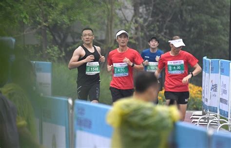 云南省学生体育协会路跑专业委员会在我校成立 - 体育部