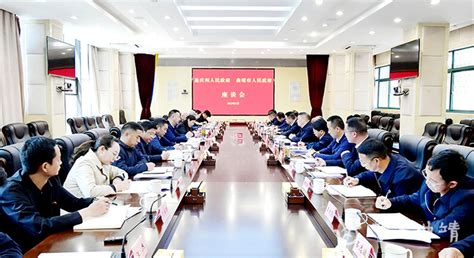 曲靖市人民政府与迪庆州人民政府举行座谈会-曲靖珠江网