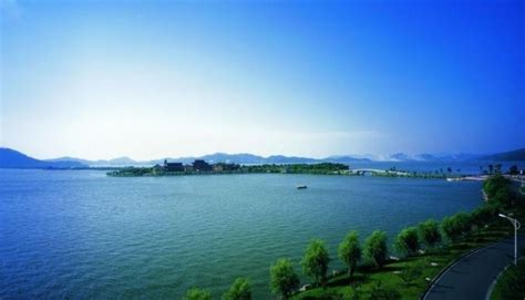 中国最大淡水湖鄱阳湖水位持续下降