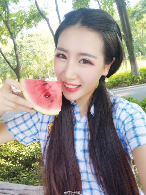 丁婷婷微博自拍图片