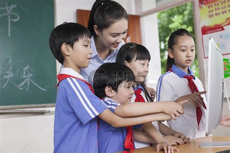 “教学”不放假！泾园南社区把在校老师从学校带到“家门口的暑托班”