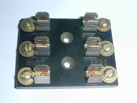 Bussmann 4532 Fuse Block 3 Pole for 1/4 x 1-1/4 Fuses with Screw ...