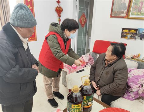 遂昌县档案馆开展党员志愿者慰问困难群众送温暖活动