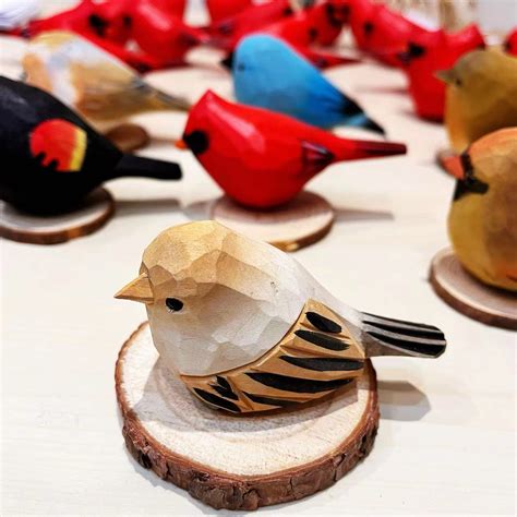 木雕小鸟摆件实木手工雕刻手工涂色木制小鸟摆件礼品玩具红鸟新款-阿里巴巴