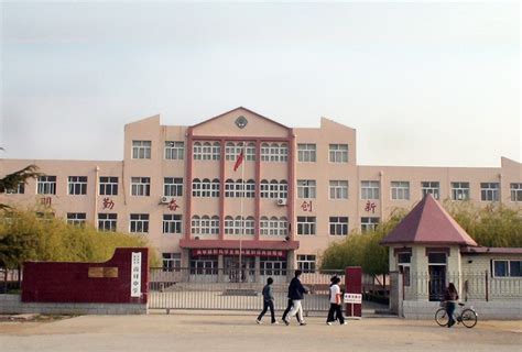 番禺南村中学校园风采