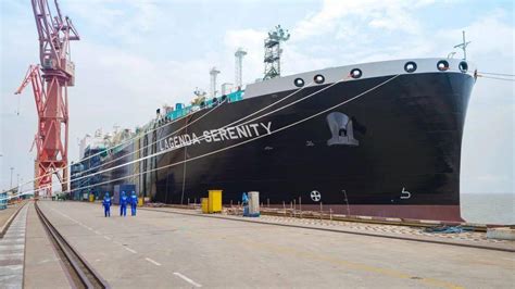 全球最大、中国首艘的8万立方米LNG运输船建成_沪东_传奇_太阳