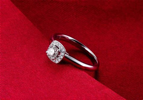 戒指上au750是什么意思 - 中国婚博会官网