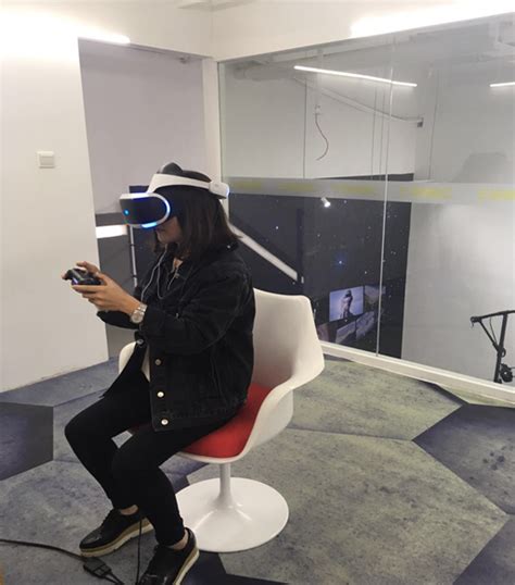 主流的VR虚拟现实设备有哪些|常见问答 - VR校园安全科普软件|VR思政教育|VR普法教育|VR工地安全