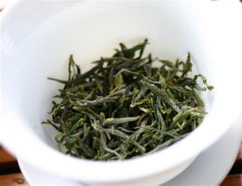 英山云雾茶如何做 英山云雾茶的制茶工艺_绿茶的制作与保存_绿茶说