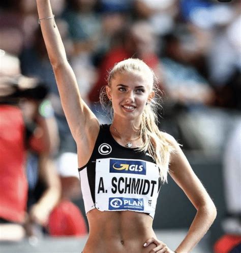 她是“德国跑模”,被誉为田径界第一美女,新晋奥运女神|艾丽卡|施密特|田径界_新浪新闻