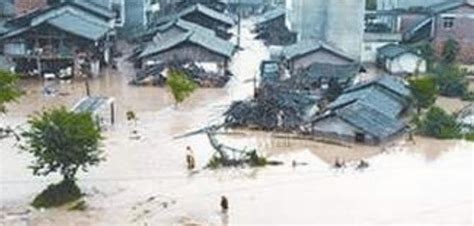盘点真实发生过的“毁灭瞬间”：国外突发洪水，小村庄瞬间被淹没_腾讯视频