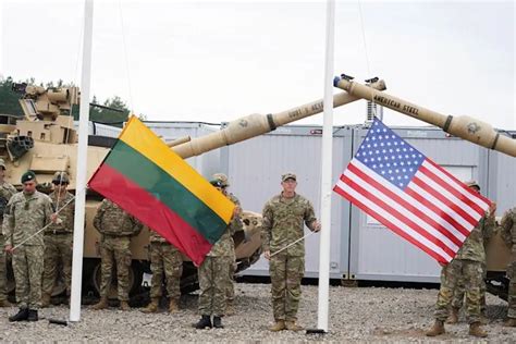 立陶宛将寻求美国永久驻军 “额外军事力量”应对俄罗斯？-新闻频道-和讯网