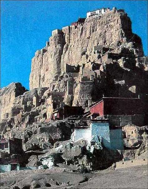 西藏札达：地质人文景观引游客-内蒙古旅游-内蒙古新闻网