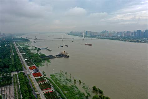 今年长江1号洪水形成 武汉段水位将持续上涨_湖北频道_凤凰网