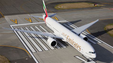 阿联酋航空在迪拜航展宣布160亿美元订购50架A350 _航空要闻_资讯_航空圈