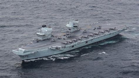 前往印太地区的英国航空母舰暴发疫情 百人确诊 多艘舰艇受到波及|伊丽莎白女王|英国|皇家海军_新浪新闻