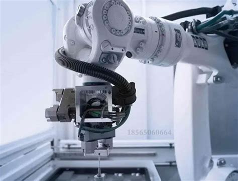 产品中心_自动化设备_西隆机器人（苏州）有限公司【官网】机器人集成系统,精密注塑集成自动化平台