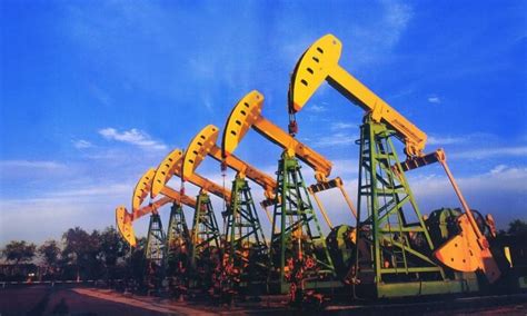 “胜利”为国献石油 - 中国石油石化